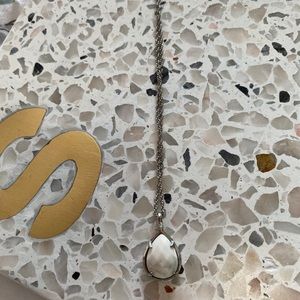 kendra scott tear drop necklace